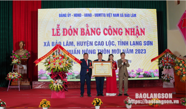 Xã Bảo Lâm đón bằng công nhận đạt chuẩn nông thôn mới